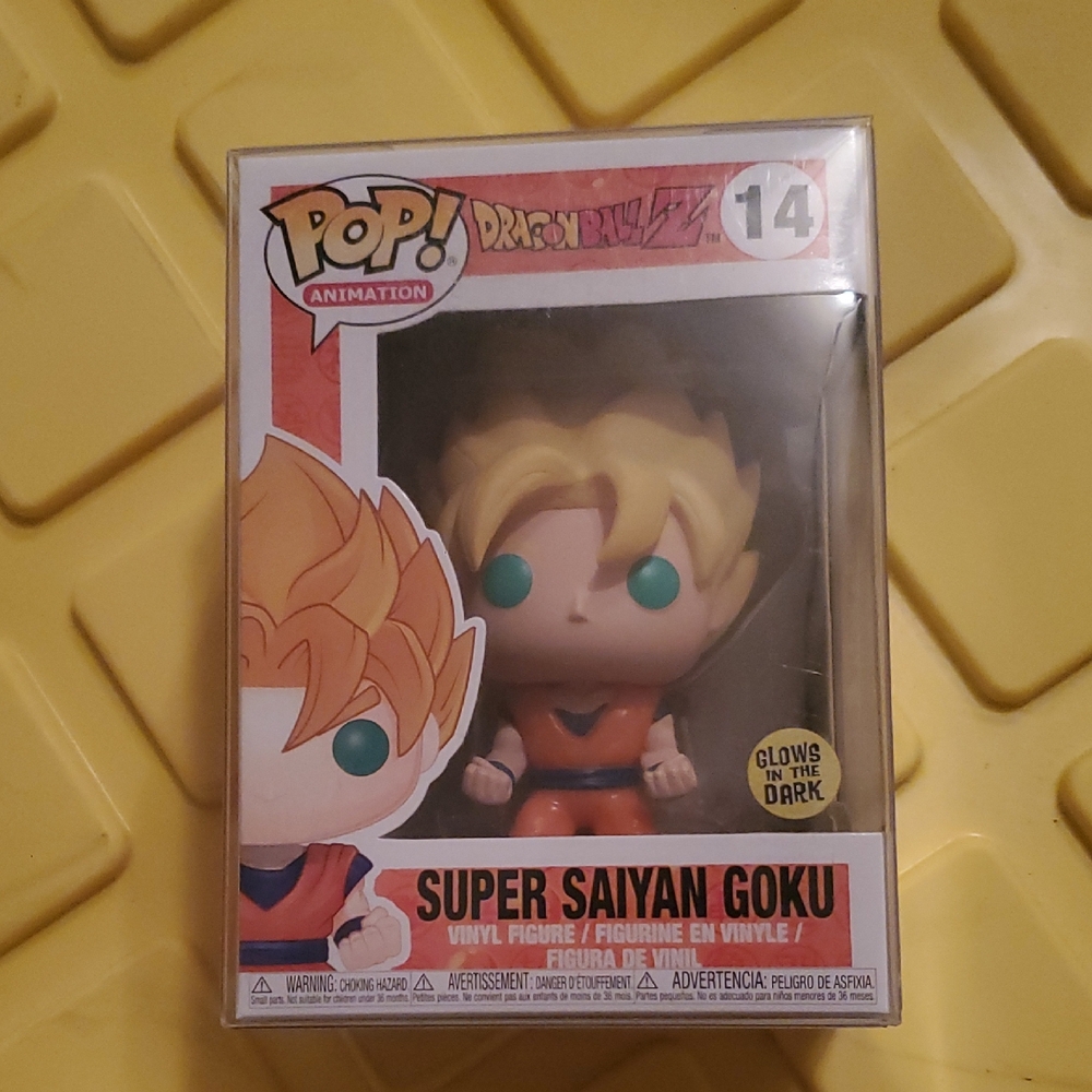 Dragonballz Super Saiyan Goku #14 Glow In The Dark Funko Pop